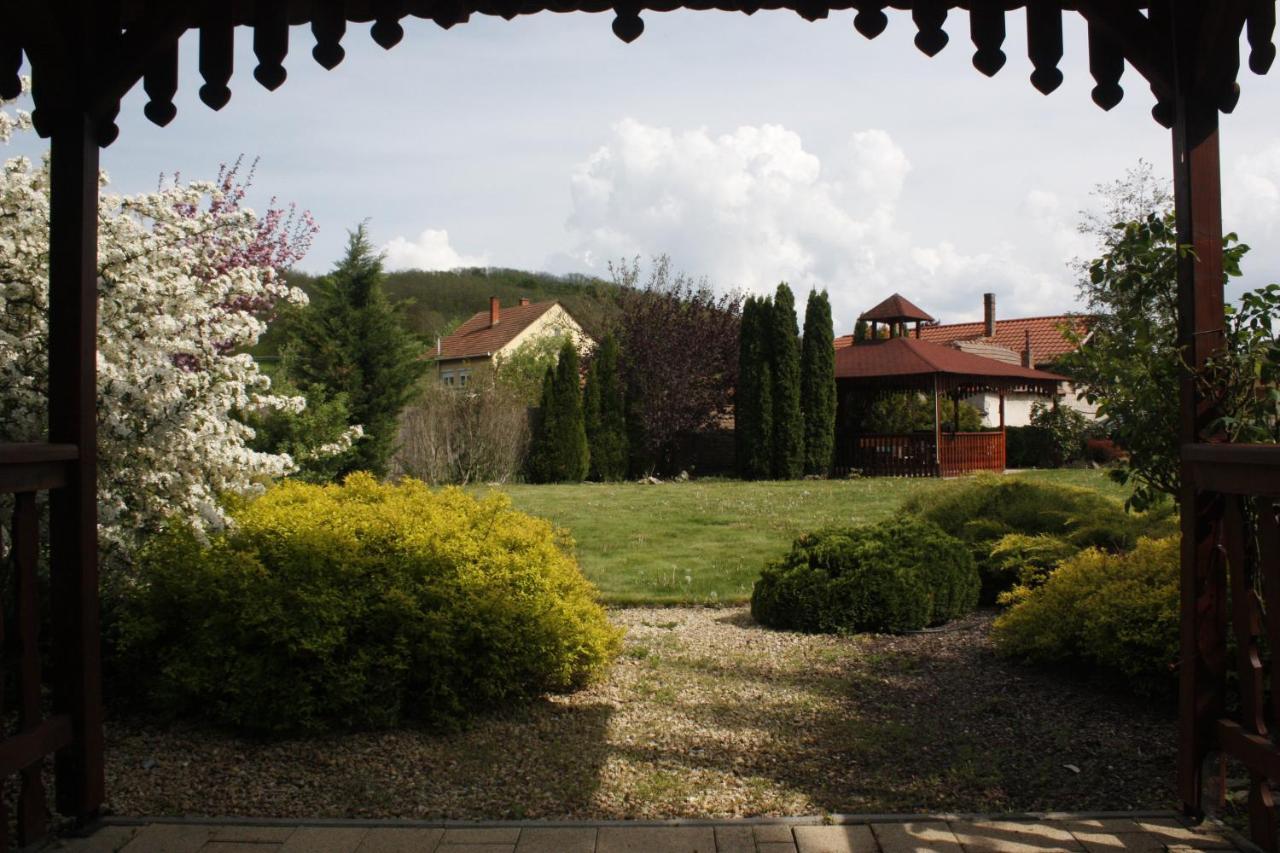 Ani Vendeghaz Egerszalok Apartment Luaran gambar